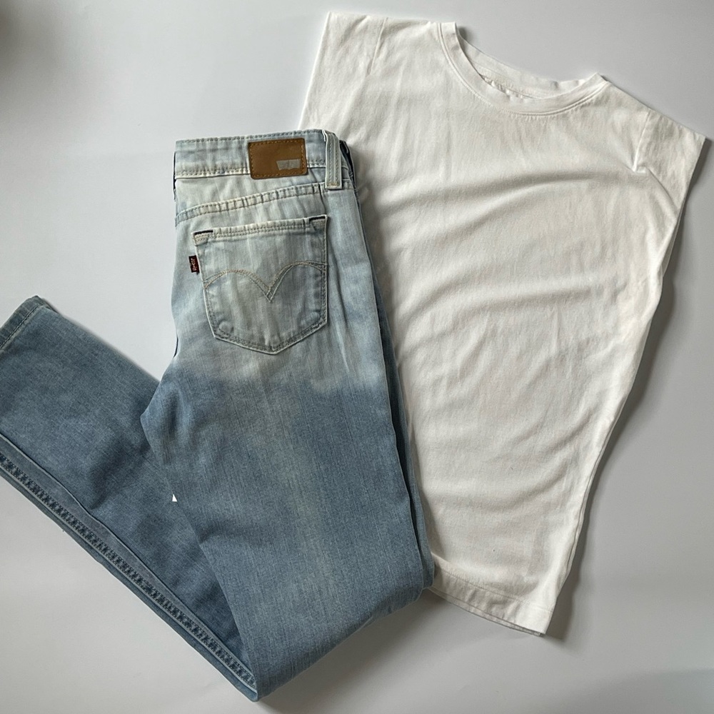 Levi’s Jeans Low Rise Demi Curve - Picture 7 of 7